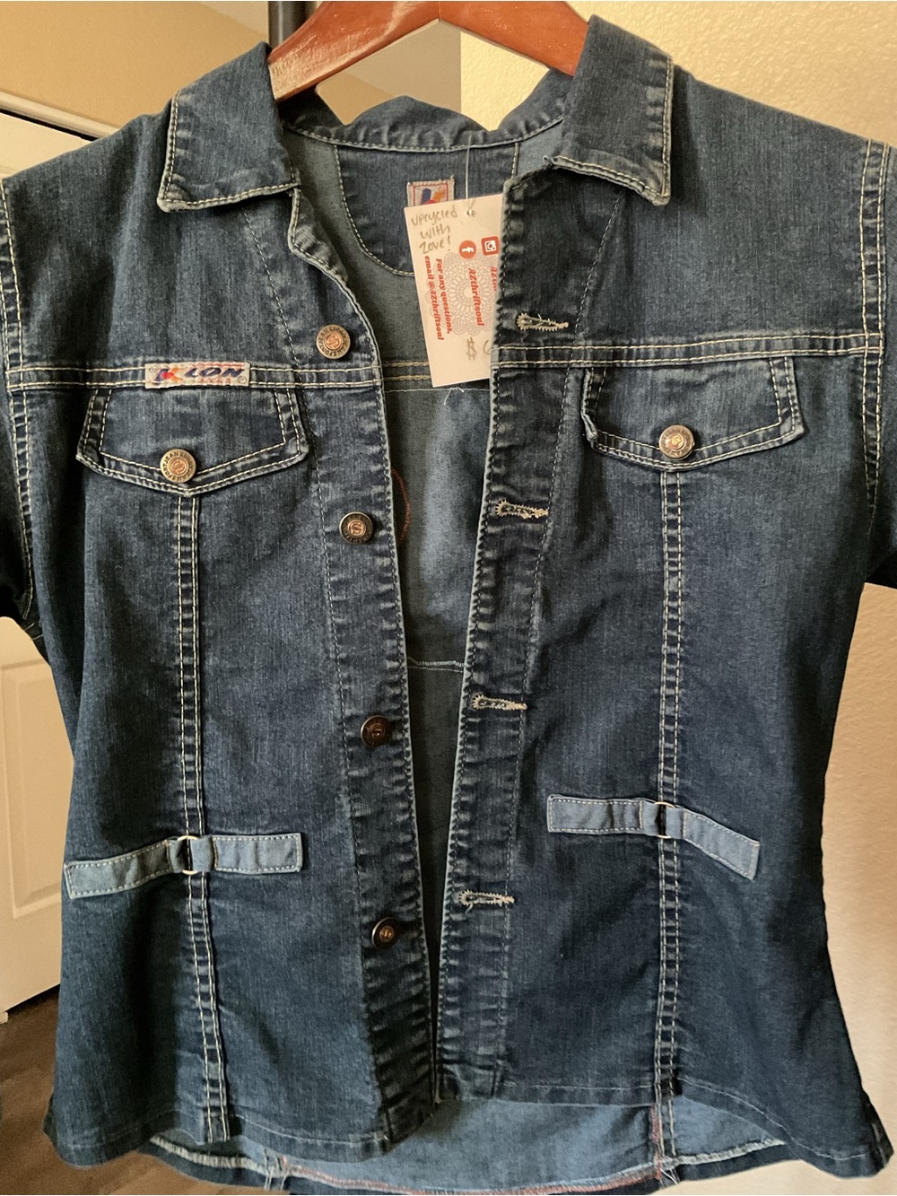 🌞✨AZThriftsoul Summer Reset Sale!⭐️🌵 Upcycled mountain desert scene jacket - Picture 2 of 2